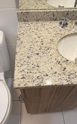 Apartamento para alugar com 50m², 2 quartos e 1 vaga Apartamento para alugar com 50m², 2 quartos e 1 vagaBanheiro social