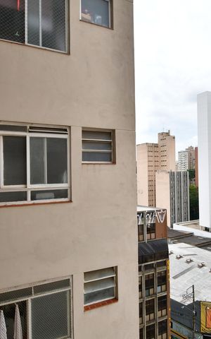 Apartamento à venda com 108m², 2 quartos e 1 vagaBanheiro de serviço - Vista