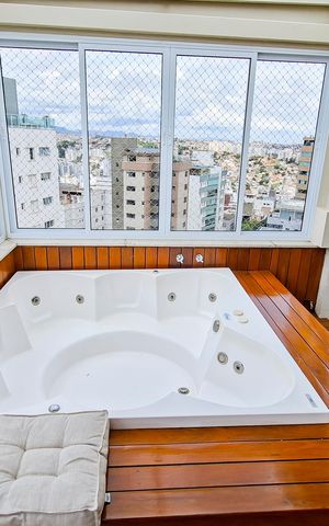 Apartamento à venda com 166m², 3 quartos e 2 vagas