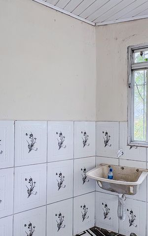 Casa para alugar com 80m², 2 quartos e 1 vaga Casa para alugar com 80m², 2 quartos e 1 vagaÁrea de Serviço