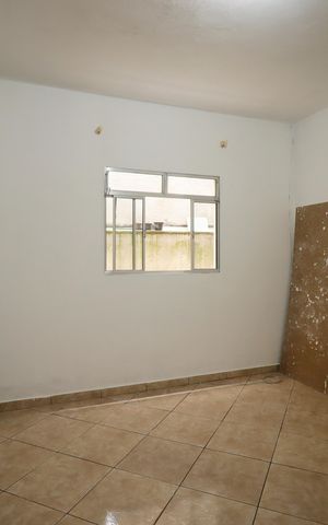 Casa para alugar com 30m², 1 quarto e 1 vagaSala