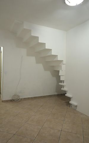 Casa para alugar com 30m², 1 quarto e 1 vagaQuarto