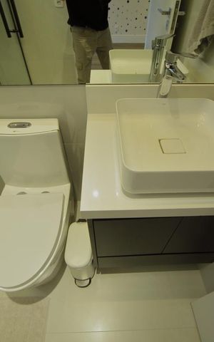 Apartamento para alugar com 167m², 3 quartos e 3 vagasSuíte 3- Banheiro 