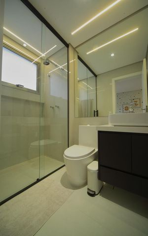 Apartamento para alugar com 167m², 3 quartos e 3 vagasSuíte 3- Banheiro 