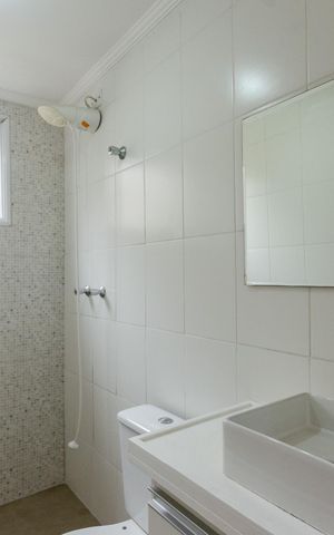 Apartamento para alugar com 57m², 2 quartos e 1 vaga Apartamento para alugar com 57m², 2 quartos e 1 vagaBanheiro