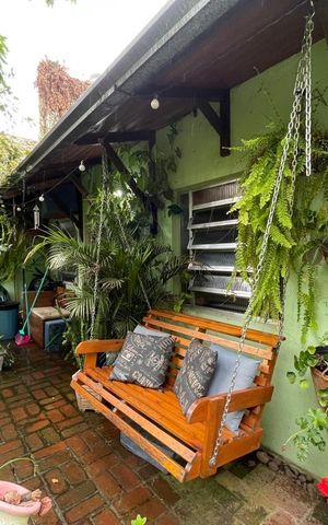 Casa à venda com 280m², 4 quartos e sem vaga