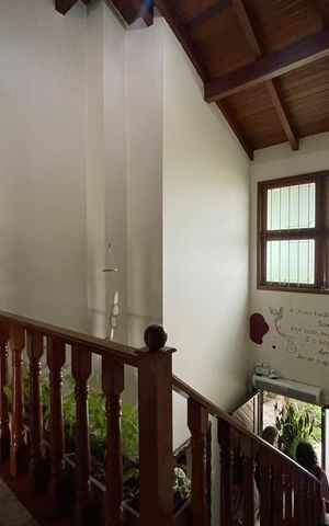 Casa à venda com 280m², 4 quartos e sem vaga