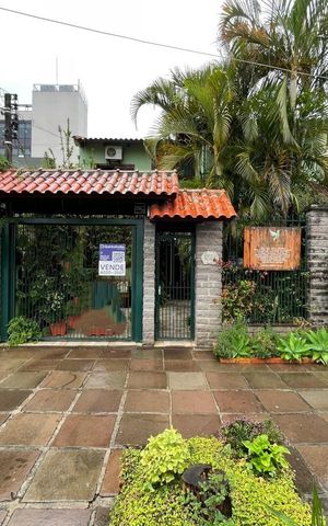 Casa à venda com 280m², 4 quartos e sem vaga Casa à venda com 280m², 4 quartos e sem vagaPlaca Instalada em 24/10/2026 - Cod.PIMZ-219