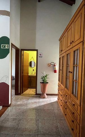 Casa à venda com 280m², 4 quartos e sem vaga