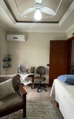 Casa à venda com 280m², 4 quartos e sem vaga