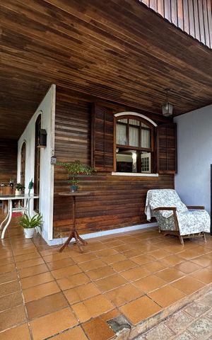 Casa de condomínio para alugar com 225m², 3 quartos e 2 vagasVaranda