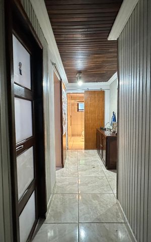 Casa de condomínio para alugar com 225m², 3 quartos e 2 vagasCorredor