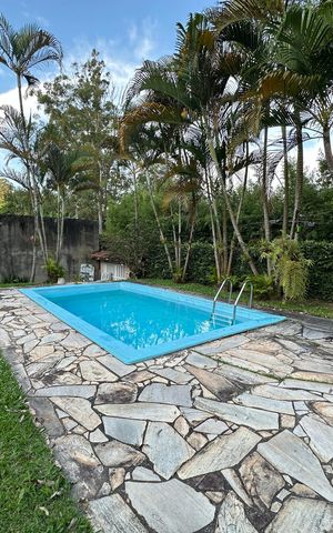 Casa de condomínio para alugar com 225m², 3 quartos e 2 vagasPiscina