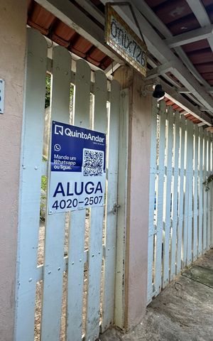 Casa de condomínio para alugar com 225m², 3 quartos e 2 vagasFachada