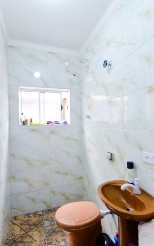 Casa à venda com 335m², 5 quartos e 3 vagasEdícula