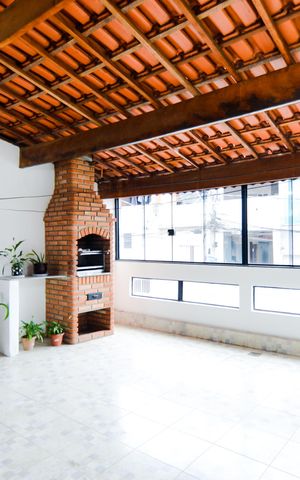 Casa à venda com 335m², 5 quartos e 3 vagasVaranda