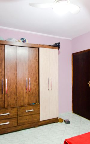 Casa à venda com 335m², 5 quartos e 3 vagasEdícula