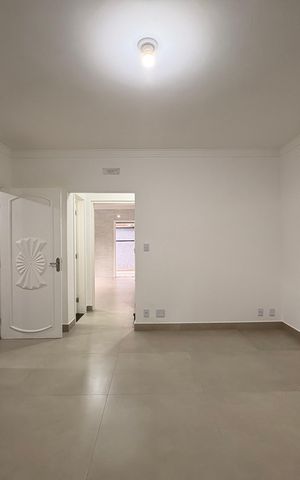 Casa à venda com 159m², 3 quartos e 2 vagas Casa à venda com 159m², 3 quartos e 2 vagasSala