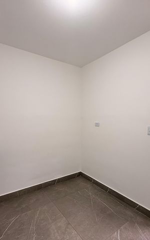Casa à venda com 159m², 3 quartos e 2 vagas Casa à venda com 159m², 3 quartos e 2 vagasLavanderia