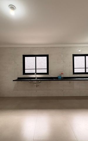 Casa à venda com 159m², 3 quartos e 2 vagas Casa à venda com 159m², 3 quartos e 2 vagasCozinha