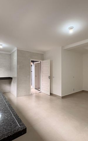 Casa à venda com 159m², 3 quartos e 2 vagas Casa à venda com 159m², 3 quartos e 2 vagasCozinha