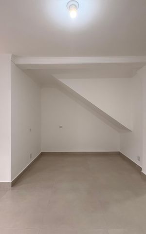 Casa à venda com 159m², 3 quartos e 2 vagas Casa à venda com 159m², 3 quartos e 2 vagasCozinha
