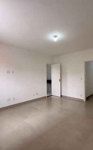 Casa à venda com 159m², 3 quartos e 2 vagas Casa à venda com 159m², 3 quartos e 2 vagasSuite