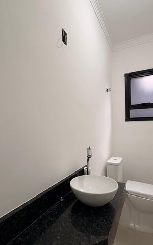 Casa à venda com 159m², 3 quartos e 2 vagas Casa à venda com 159m², 3 quartos e 2 vagasLavabo