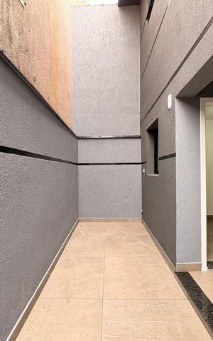 Casa à venda com 159m², 3 quartos e 2 vagas Casa à venda com 159m², 3 quartos e 2 vagasQuintal