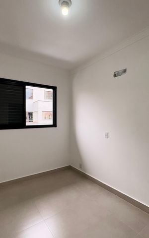 Casa à venda com 159m², 3 quartos e 2 vagas Casa à venda com 159m², 3 quartos e 2 vagasQuarto 2