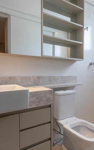 Apartamento à venda com 93m², 3 quartos e 2 vagas Apartamento à venda com 93m², 3 quartos e 2 vagasBanheiro da Suíte 1