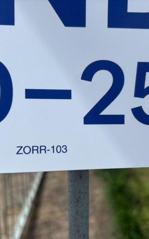 Apartamento à venda com 100m², 2 quartos e 1 vaga Apartamento à venda com 100m², 2 quartos e 1 vagaPlaquinha Instalada código ZORR-103