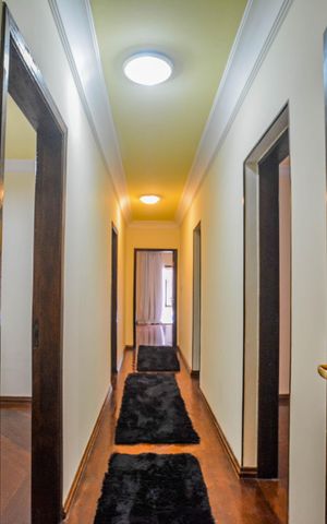 Casa para alugar com 400m², 5 quartos e 12 vagasCorredor