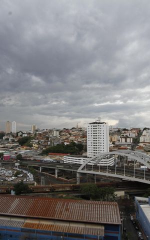 Apartamento para alugar com 75m², 2 quartos e 2 vagasVista