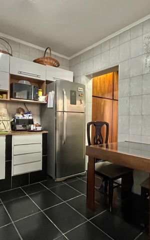 Casa para alugar com 280m², 2 quartos e 2 vagas Casa para alugar com 280m², 2 quartos e 2 vagasCozinha