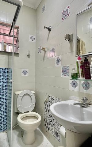 Casa para alugar com 280m², 2 quartos e 2 vagas Casa para alugar com 280m², 2 quartos e 2 vagasBanheiro Corredor