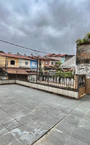 Casa para alugar com 280m², 2 quartos e 2 vagas Casa para alugar com 280m², 2 quartos e 2 vagasVaranda