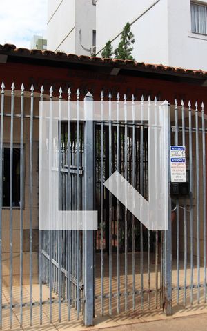 Apartamento à venda com 75m², 2 quartos e 1 vagaFachada