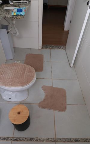 Apartamento para alugar com 57m², 2 quartos e 1 vagaBanheiro social 