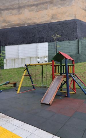 Apartamento à venda com 40m², 2 quartos e sem vagaÁrea comum - Playground