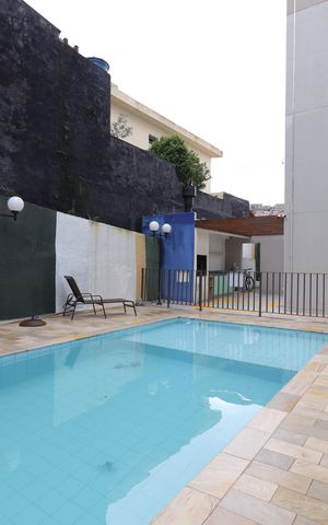 Apartamento à venda com 40m², 2 quartos e sem vagaÁrea comum - Piscina