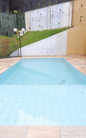 Apartamento à venda com 40m², 2 quartos e sem vagaÁrea comum - Piscina