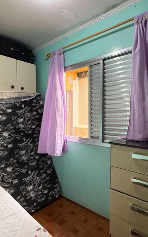 Apartamento à venda com 250m², 3 quartos e 3 vagas Apartamento à venda com 250m², 3 quartos e 3 vagasQuarto
