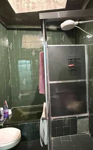 Apartamento à venda com 250m², 3 quartos e 3 vagas Apartamento à venda com 250m², 3 quartos e 3 vagasBanheiro