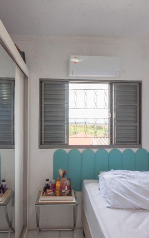 Casa à venda com 200m², 2 quartos e 4 vagasQuarto 2