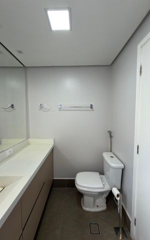 Apartamento à venda com 123m², 3 quartos e 2 vagas Apartamento à venda com 123m², 3 quartos e 2 vagasQuarto 1 - Suíte Banheiro