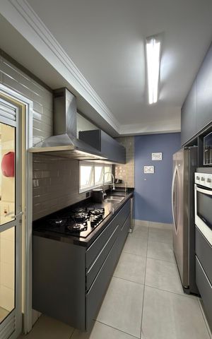 Apartamento à venda com 123m², 3 quartos e 2 vagas Apartamento à venda com 123m², 3 quartos e 2 vagasCozinha