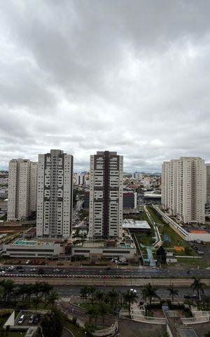 Apartamento à venda com 123m², 3 quartos e 2 vagas Apartamento à venda com 123m², 3 quartos e 2 vagasQuarto 1 - Suíte Vista
