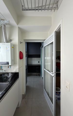 Apartamento à venda com 123m², 3 quartos e 2 vagas Apartamento à venda com 123m², 3 quartos e 2 vagasÁrea de Serviço