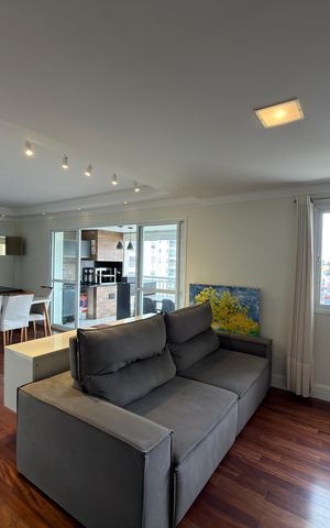 Apartamento à venda com 123m², 3 quartos e 2 vagas Apartamento à venda com 123m², 3 quartos e 2 vagasSala